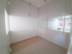 Loja com 251m² no bairro Vila Jardim em Porto Alegre para Alugar