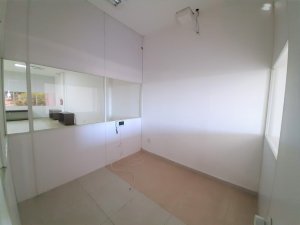 Loja com 251m² no bairro Vila Jardim em Porto Alegre para Alugar