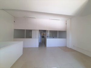 Loja com 251m² no bairro Vila Jardim em Porto Alegre para Alugar