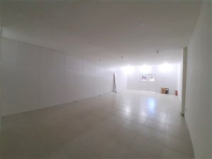 Loja com 251m² no bairro Vila Jardim em Porto Alegre para Alugar