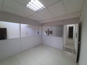 Loja com 251m² no bairro Vila Jardim em Porto Alegre para Alugar