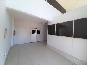 Loja com 251m² no bairro Vila Jardim em Porto Alegre para Alugar