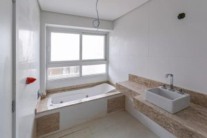 Casa em Condomínio com 300m², 4 dormitórios no bairro Pedra Redonda em Porto Alegre para Alugar