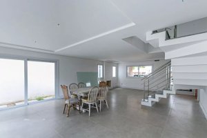 Casa em Condomínio com 300m², 4 dormitórios no bairro Pedra Redonda em Porto Alegre para Alugar