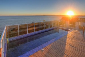 Casa em Condomínio com 187m², 3 dormitórios no bairro Vila Assunção em Porto Alegre para Alugar