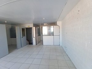 Pavilhão com 461m² no bairro Navegantes em Porto Alegre para Alugar