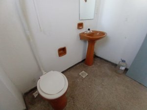 Pavilhão com 461m² no bairro Navegantes em Porto Alegre para Alugar