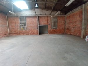 Pavilhão com 461m² no bairro Navegantes em Porto Alegre para Alugar