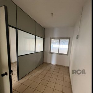 Galpão com 574m² no bairro Anchieta em Porto Alegre para Alugar