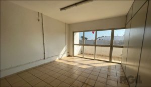 Galpão com 574m² no bairro Anchieta em Porto Alegre para Alugar