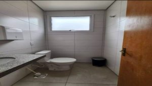 Loja com 500m² no bairro Partenon em Porto Alegre para Alugar