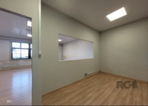Galpão com 430m² no bairro Anchieta em Porto Alegre para Alugar
