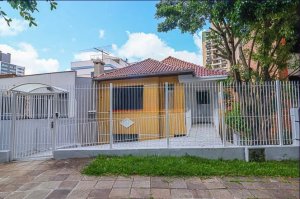 Casa comercial com 260m² no bairro Petrópolis em Porto Alegre para Alugar