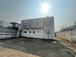 Loja com 330m² no bairro São Sebastião em Porto Alegre para Alugar