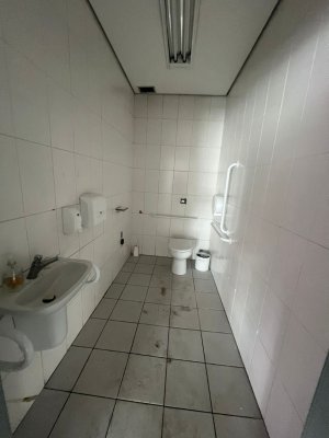 Loja com 330m² no bairro São Sebastião em Porto Alegre para Alugar