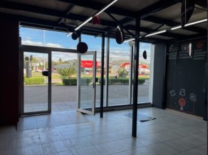 Loja com 360m² no bairro Jardim Botânico em Porto Alegre para Alugar