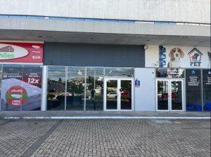 Loja com 360m² no bairro Jardim Botânico em Porto Alegre para Alugar