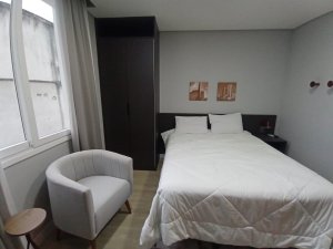 Apartamento com 45m², 1 dormitório no bairro Centro Histórico em Porto Alegre para Alugar