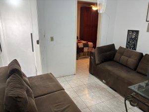 Casa com 360m², 5 dormitórios no bairro Chácara das Pedras em Porto Alegre para Alugar