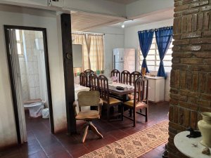 Casa com 360m², 5 dormitórios no bairro Chácara das Pedras em Porto Alegre para Alugar