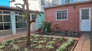 Casa com 254m², 4 dormitórios no bairro Petrópolis em Porto Alegre para Alugar