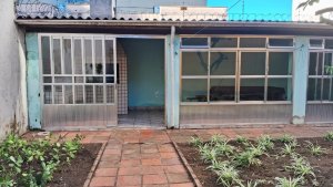 Casa com 254m², 4 dormitórios no bairro Petrópolis em Porto Alegre para Alugar