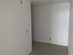 Salas/Conjuntos com 27m² no bairro Floresta em Porto Alegre para Alugar