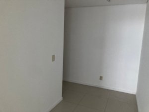 Salas/Conjuntos com 27m² no bairro Floresta em Porto Alegre para Alugar