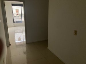 Salas/Conjuntos com 27m² no bairro Floresta em Porto Alegre para Alugar