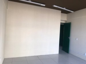 Salas/Conjuntos com 40m² no bairro Centro Histórico em Porto Alegre para Alugar