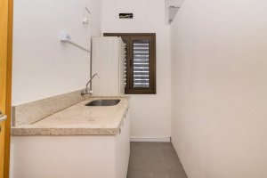 Salas/Conjuntos com 28m² no bairro Menino Deus em Porto Alegre para Alugar