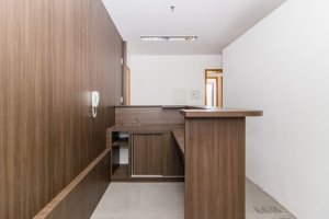 Salas/Conjuntos com 28m² no bairro Menino Deus em Porto Alegre para Alugar