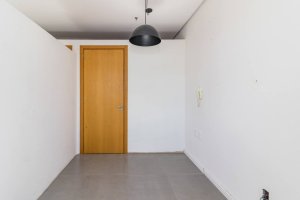 Salas/Conjuntos com 28m² no bairro Menino Deus em Porto Alegre para Alugar