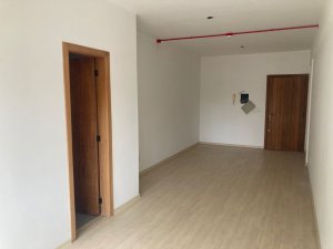 Salas/Conjuntos com 29m² no bairro Petrópolis em Porto Alegre para Alugar