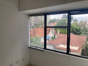 Salas/Conjuntos com 29m² no bairro Petrópolis em Porto Alegre para Alugar