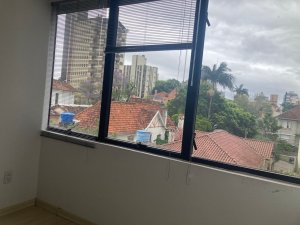 Salas/Conjuntos com 29m² no bairro Petrópolis em Porto Alegre para Alugar
