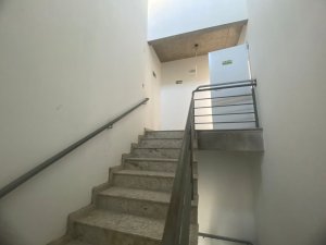 Prédio Comercial com 1.000m² no bairro Floresta em Porto Alegre para Alugar