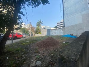 Prédio Comercial com 1.000m² no bairro Floresta em Porto Alegre para Alugar