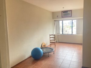 Salas/Conjuntos com 29m² no bairro Petrópolis em Porto Alegre para Alugar