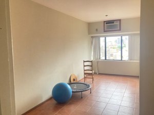 Salas/Conjuntos com 29m² no bairro Petrópolis em Porto Alegre para Alugar