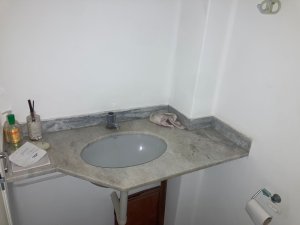 Salas/Conjuntos com 29m² no bairro Petrópolis em Porto Alegre para Alugar