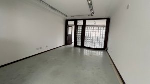 Salas/Conjuntos com 51m² no bairro Floresta em Porto Alegre para Alugar