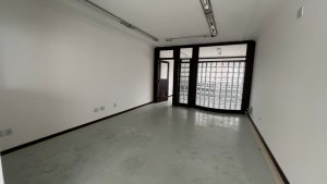 Salas/Conjuntos com 51m² no bairro Floresta em Porto Alegre para Alugar