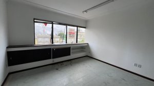 Salas/Conjuntos com 51m² no bairro Floresta em Porto Alegre para Alugar