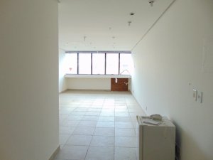 Salas/Conjuntos com 42m² no bairro Menino Deus em Porto Alegre para Alugar