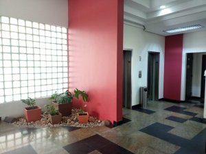 Salas/Conjuntos com 42m² no bairro Menino Deus em Porto Alegre para Alugar