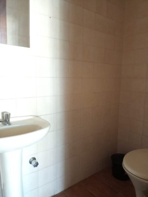 Salas/Conjuntos com 42m² no bairro Menino Deus em Porto Alegre para Alugar