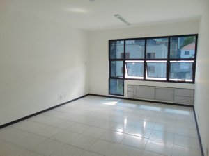 Conjunto/Sala com 35m² no bairro Auxiliadora em Porto Alegre para Alugar