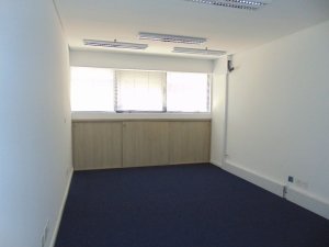 Conjunto/Sala com 26m² no bairro Auxiliadora em Porto Alegre para Alugar