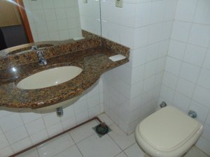 Salas/Conjuntos com 26m² no bairro Auxiliadora em Porto Alegre para Alugar